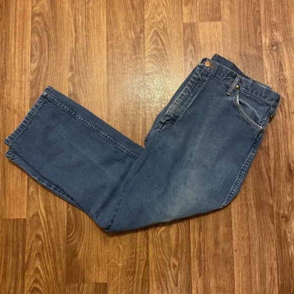 Vintage‎ Wrangler Cowboy Cut Jeans Western Blue Denim Made In USA 38x30 - Picture 1 of 5